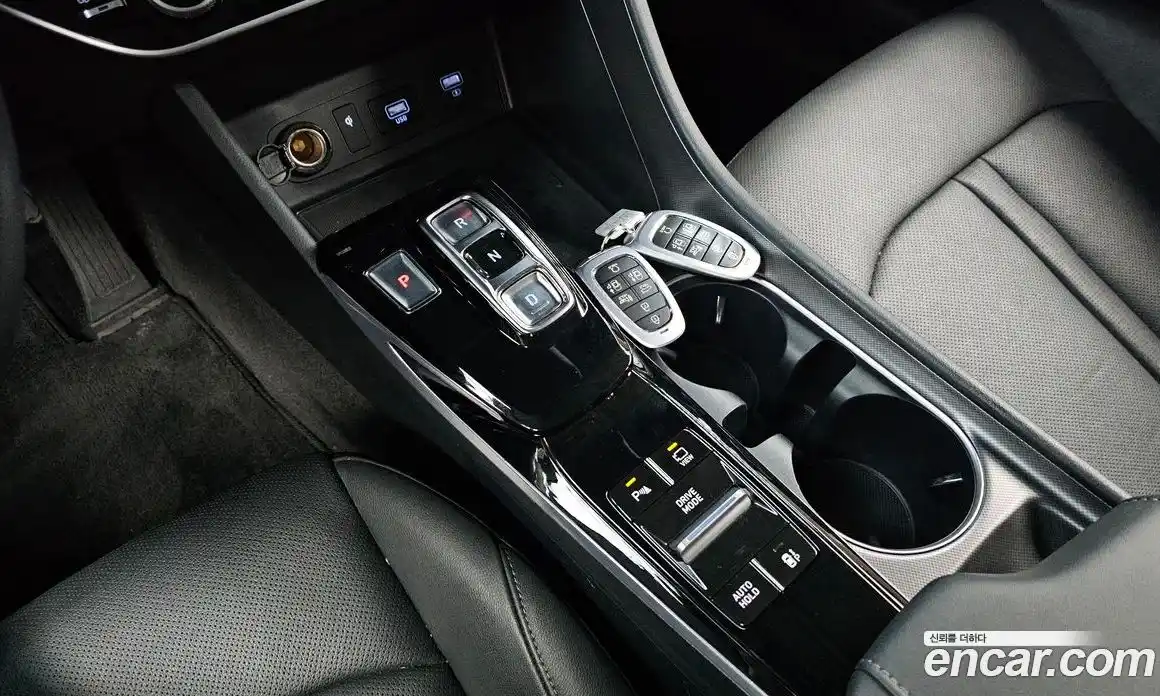 Hyundai Sonata 2023 2.0 автомат (гидро), фото 12