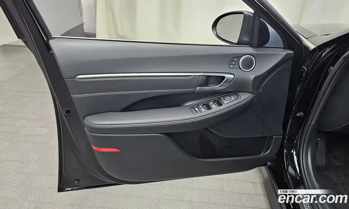 Hyundai Sonata 2023 2.0 автомат (гидро), фото 14