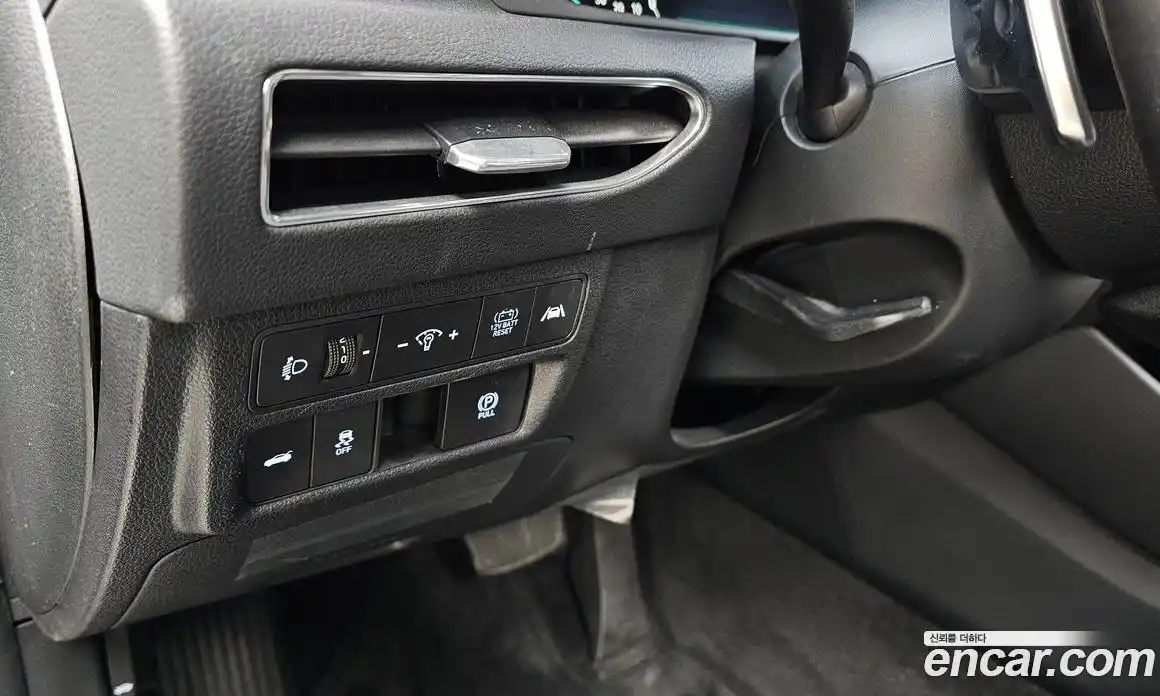 Hyundai Sonata 2023 2.0 автомат (гидро), фото 32