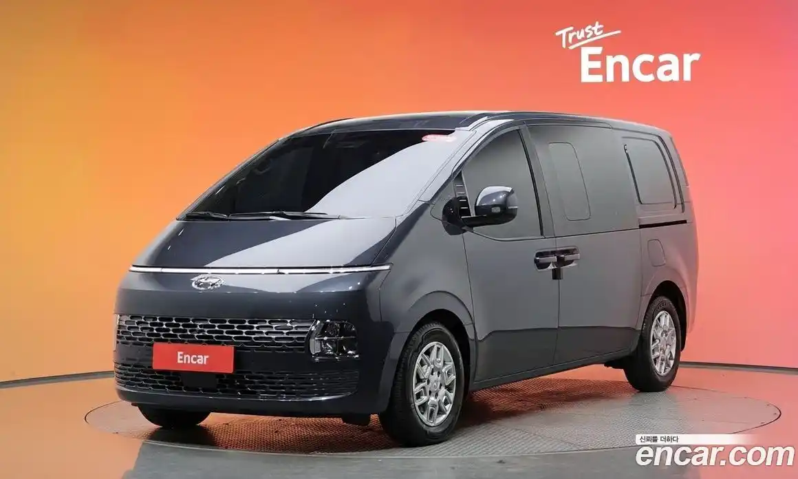 Hyundai Staria 2023 3.5 гидро, фото 33