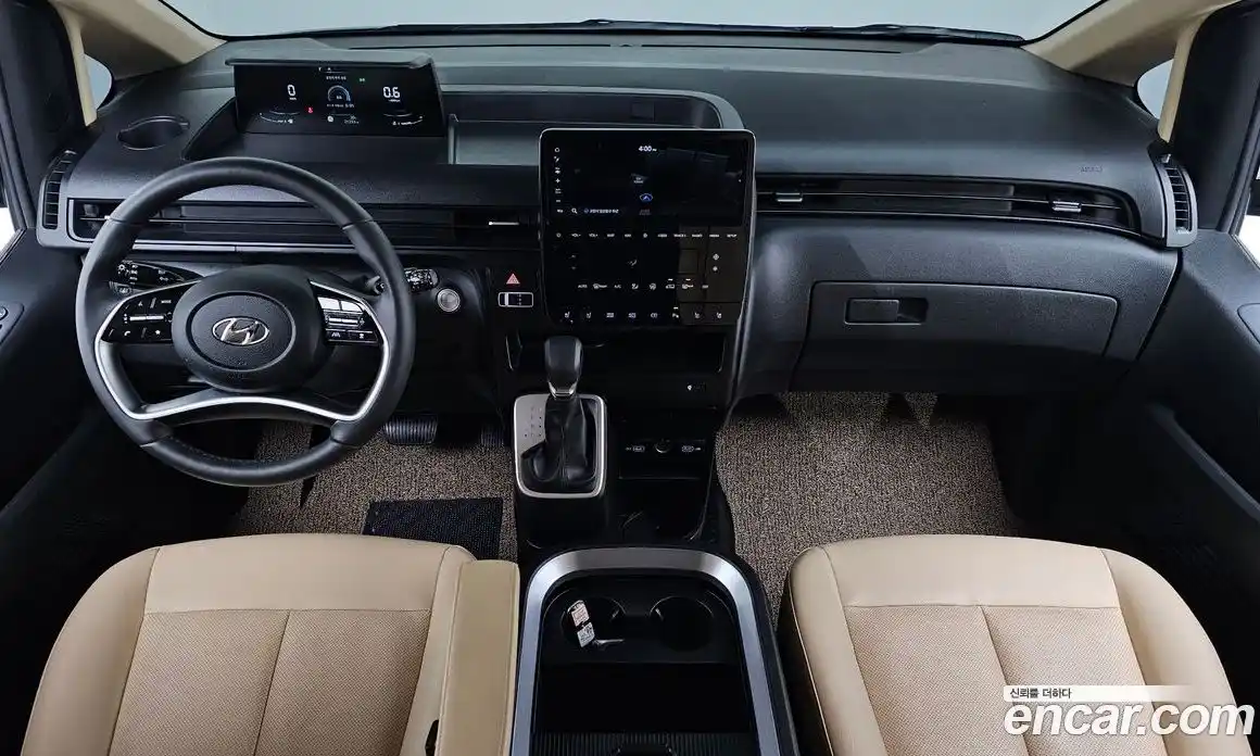 Hyundai Staria 2023 3.5 гидро, фото 9