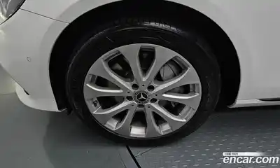 Mercedes-Benz E-Class 2018 2.0 автомат (гидро), миниатюра 5