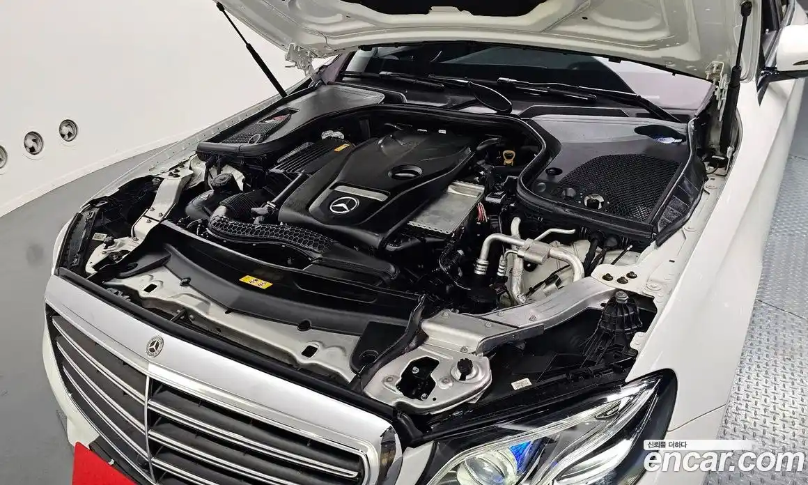 Mercedes-Benz E-Class 2018 2.0 автомат (гидро), фото 6