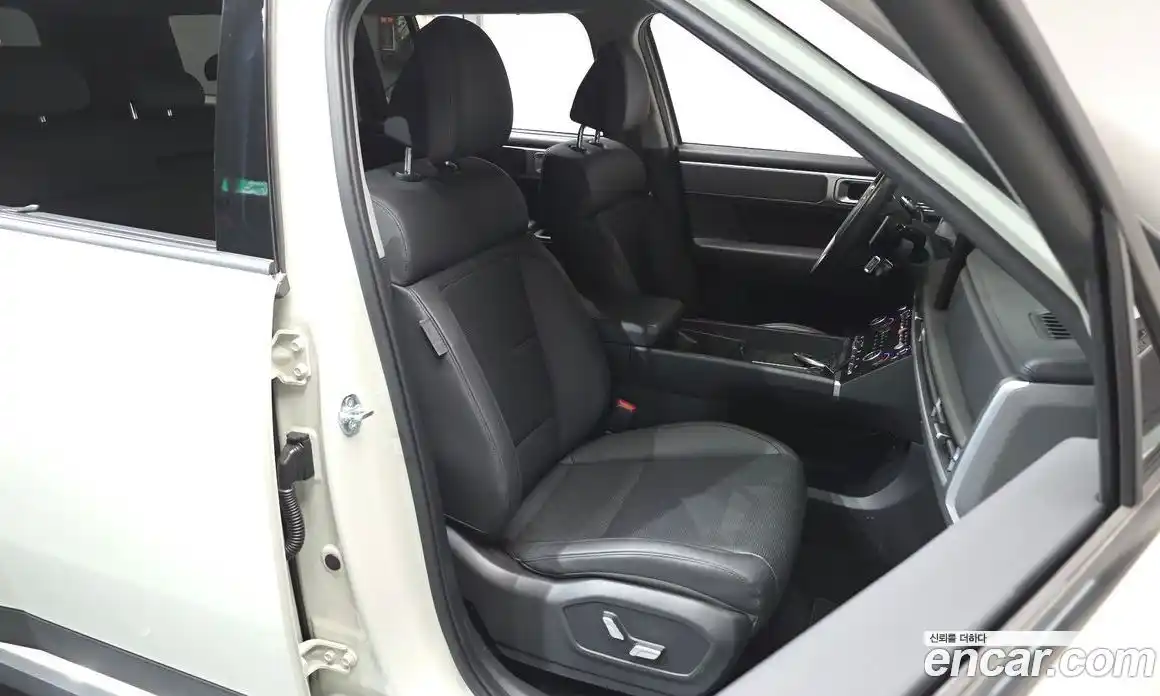 Hyundai Santa Fe 2023 1.6 автомат (гидро), фото 15
