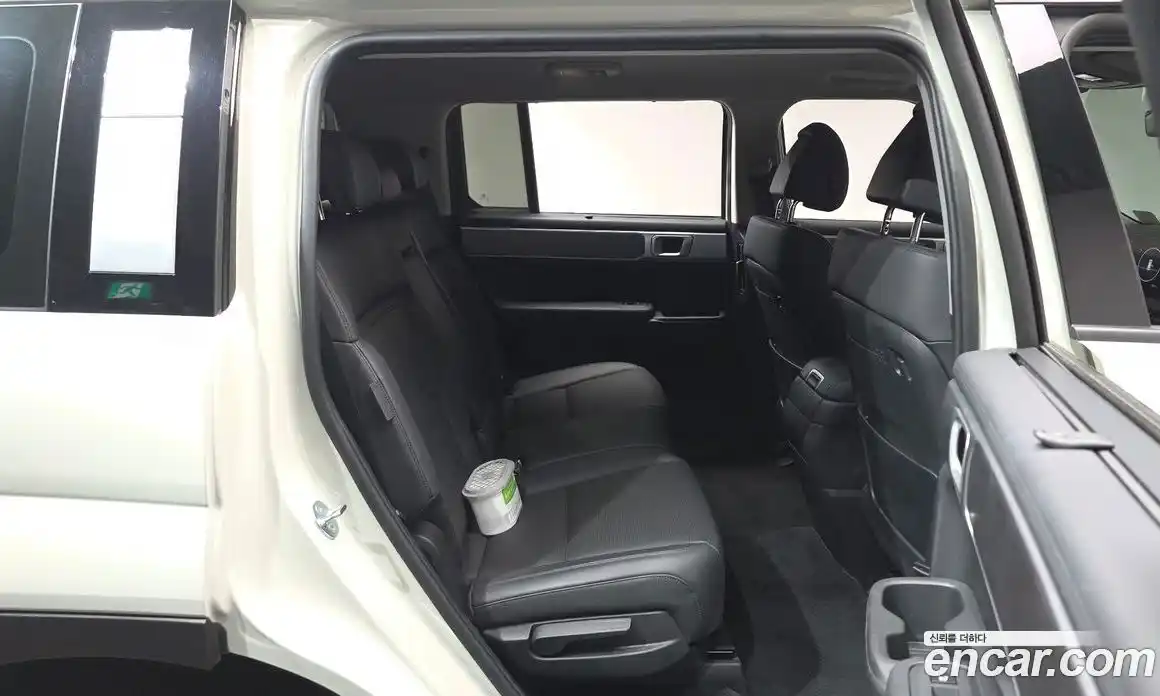 Hyundai Santa Fe 2023 1.6 автомат (гидро), фото 16