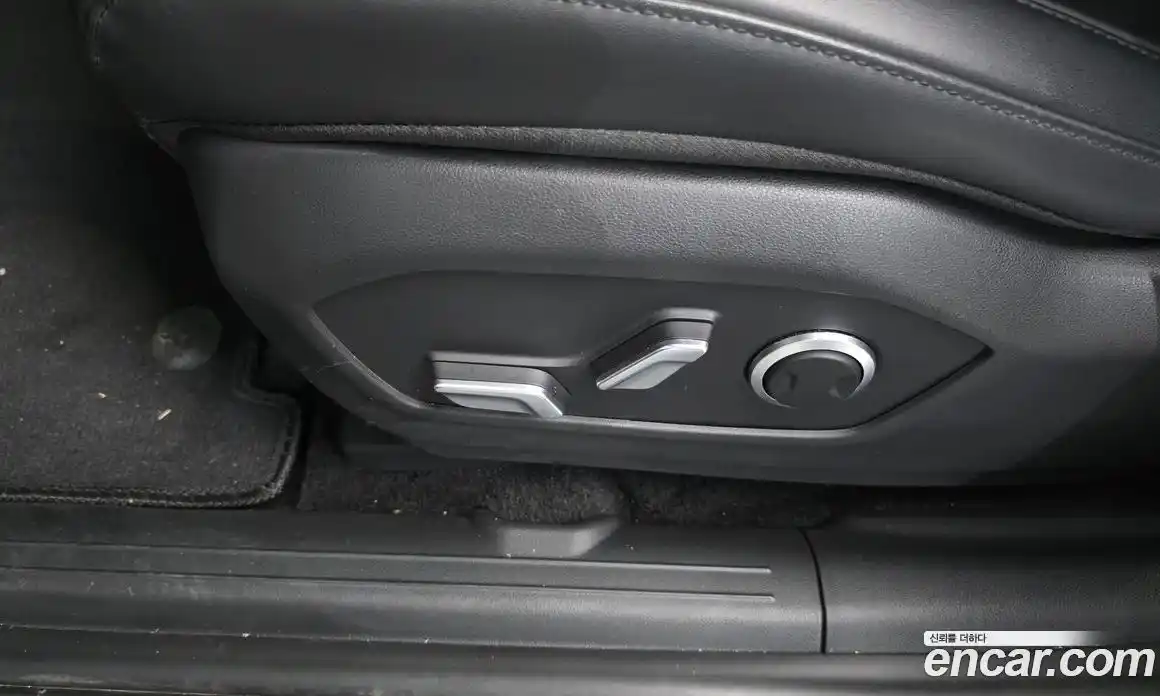 Hyundai Santa Fe 2023 1.6 автомат (гидро), фото 32