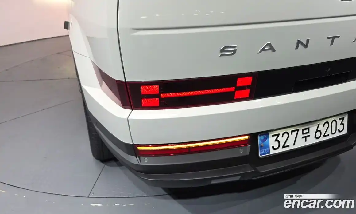 Hyundai Santa Fe 2023 1.6 автомат (гидро), фото 8