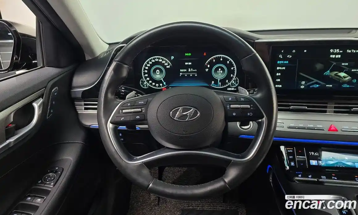 Hyundai Grandeur 2020 2.5 автомат (гидро), фото 18