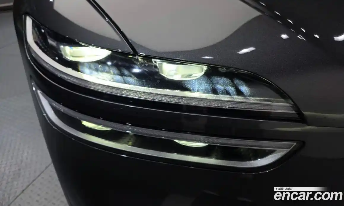 Genesis GV70 2021 2.5 гидро, фото 8