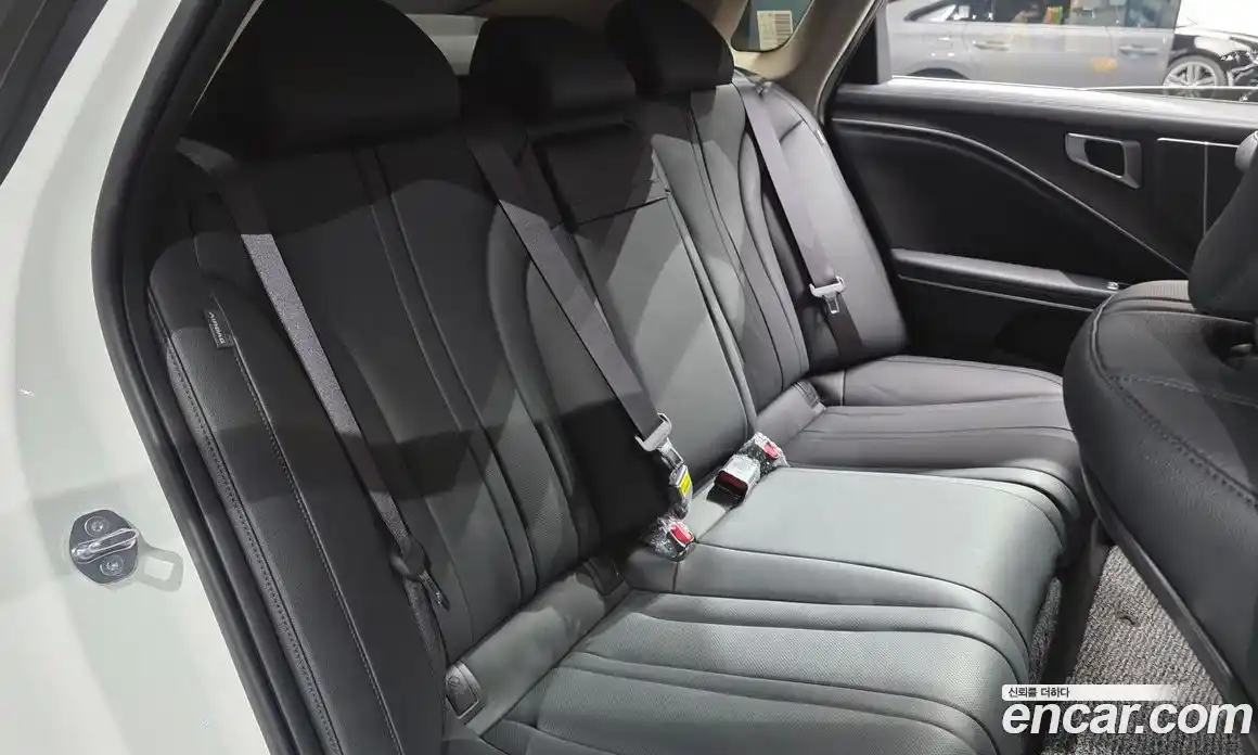Kia K8 2025 2.5 автомат (гидро), фото 17
