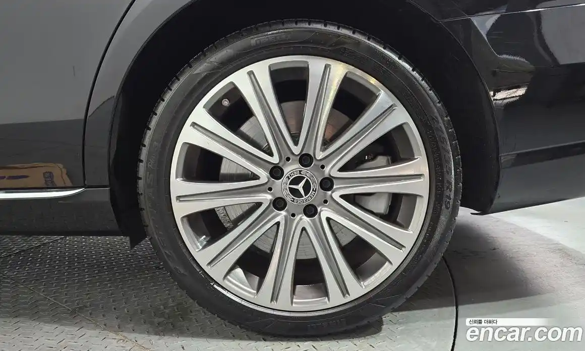 Mercedes-Benz E-Class 2021 3.0 гидро, фото 7