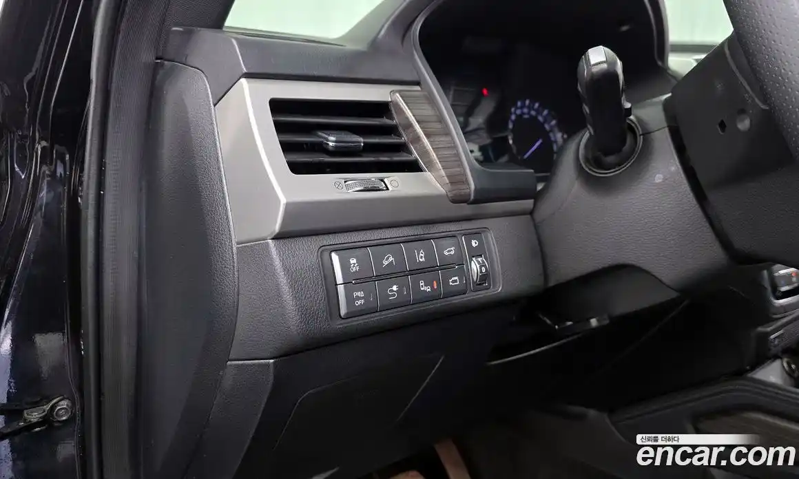 SsangYong Rexton 2017 2.2 автомат (гидро), фото 22