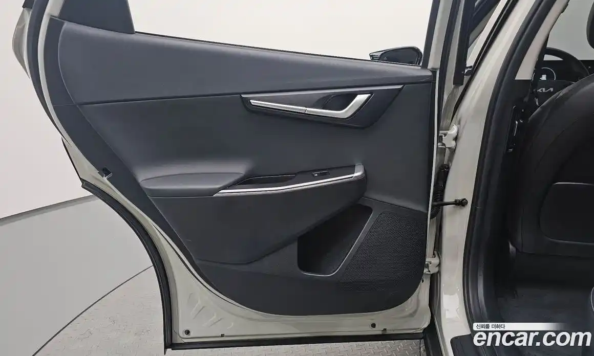 Kia EV6 2022 0.1 гидро, фото 14