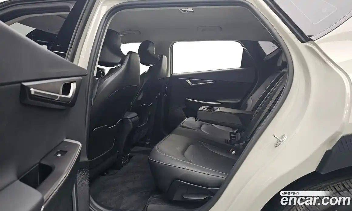 Kia EV6 2022 0.1 гидро, фото 17