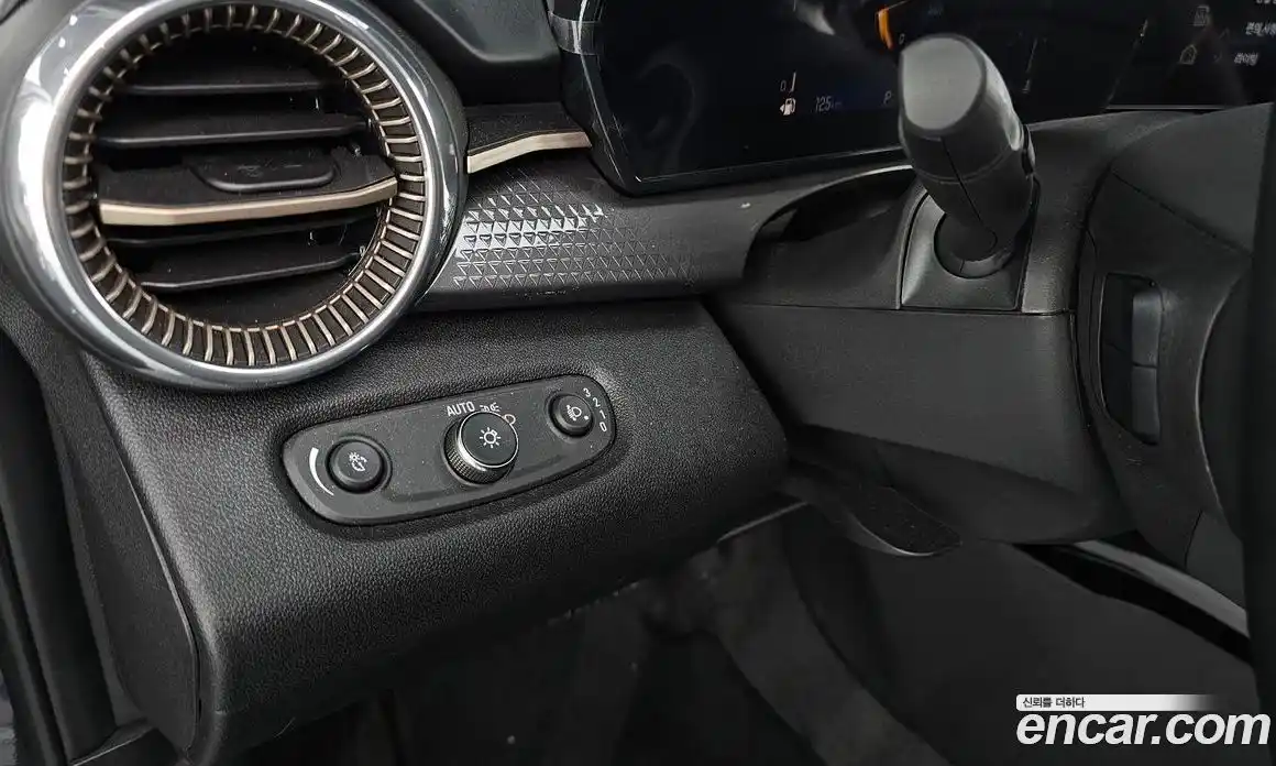 Chevrolet Trax 2024 1.2 гидро, фото 27