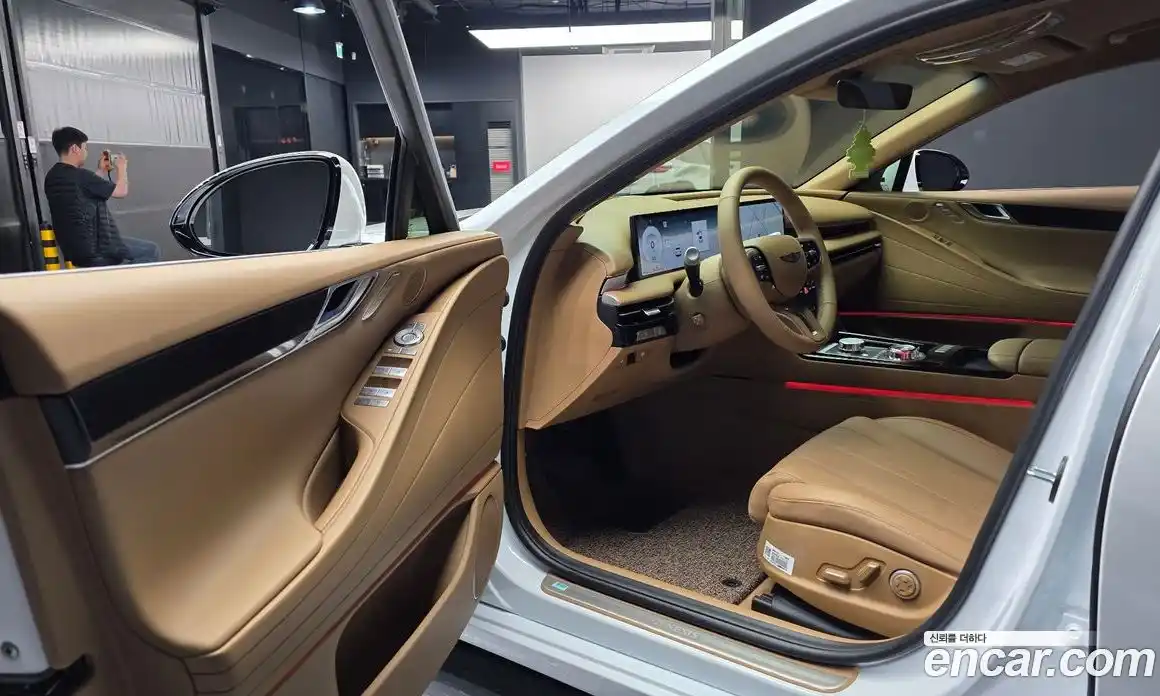 Genesis G80 2025 2.5 гидро, фото 13