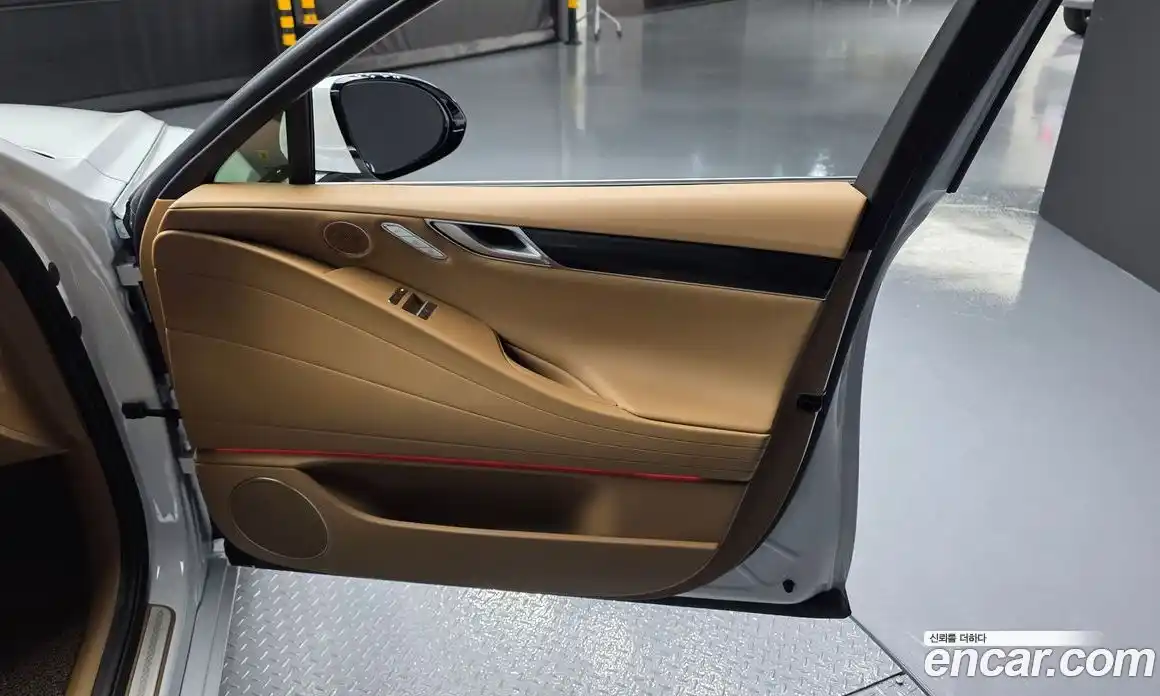 Genesis G80 2025 2.5 гидро, фото 14