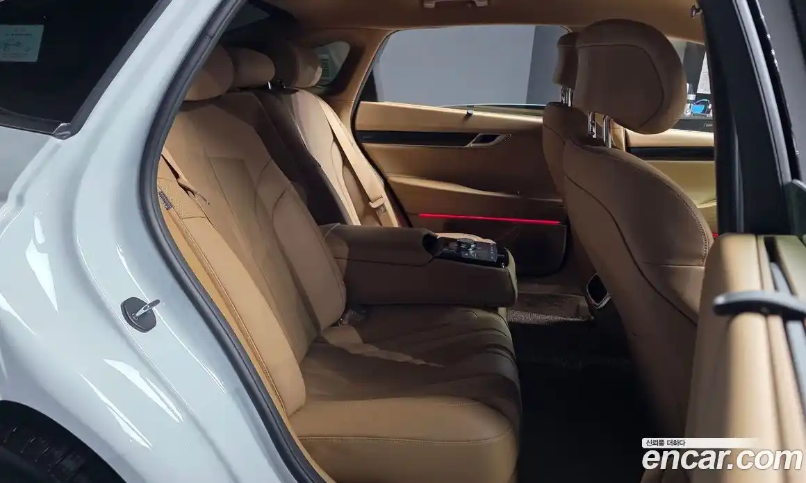 Genesis G80 2025 2.5 гидро, фото 17
