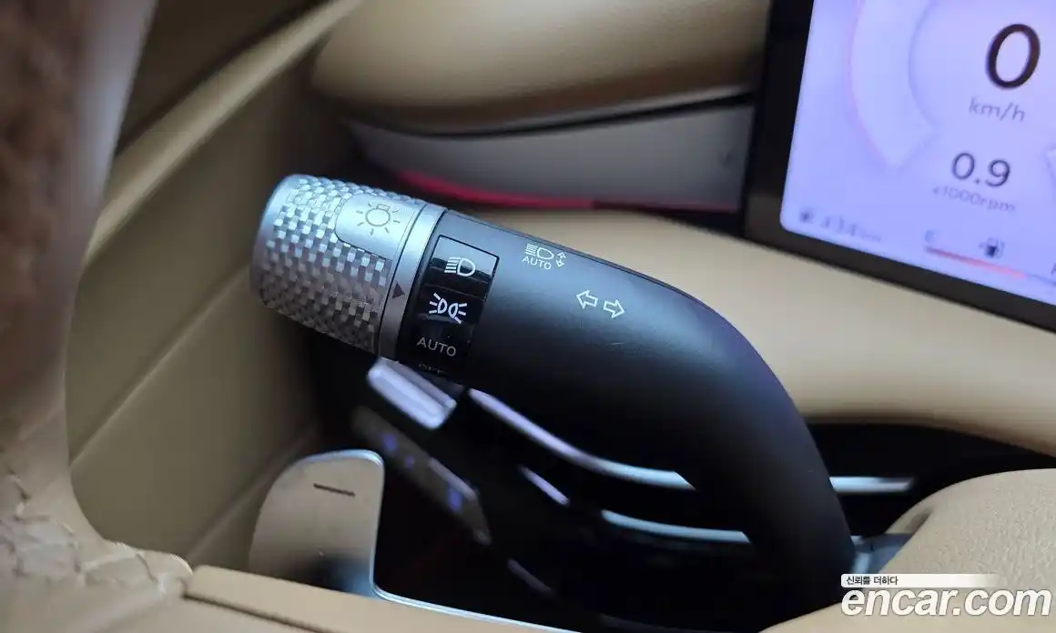 Genesis G80 2025 2.5 гидро, фото 29