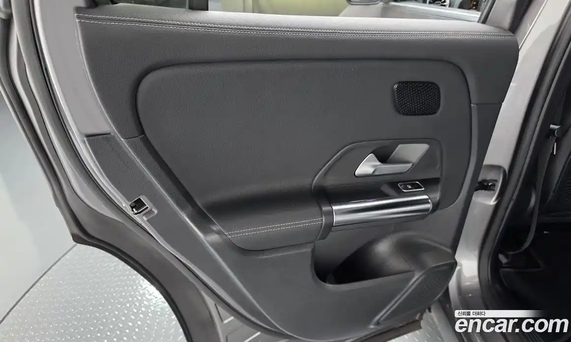 Mercedes-Benz EQA 2021 0.2 гидро, фото 14