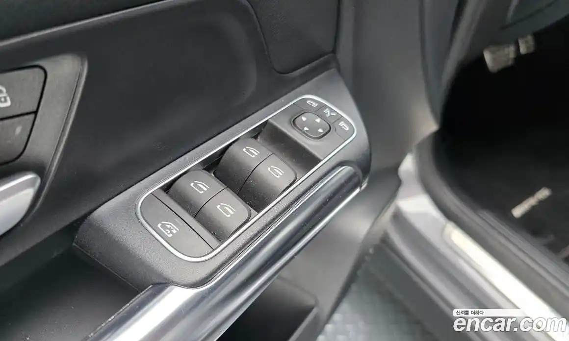Mercedes-Benz EQA 2021 0.2 гидро, фото 23
