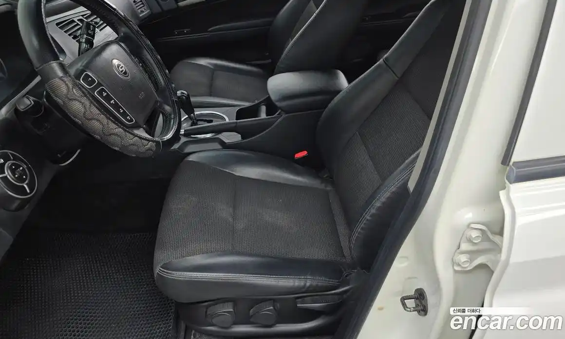 SsangYong Korando 2013 2.0 автомат (гидро), фото 28