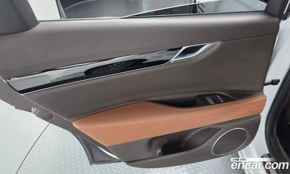 Genesis G80 2023 2.5 гидро, фото 14