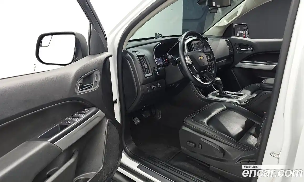 Chevrolet Colorado 2021 3.6 автомат (гидро), фото 16