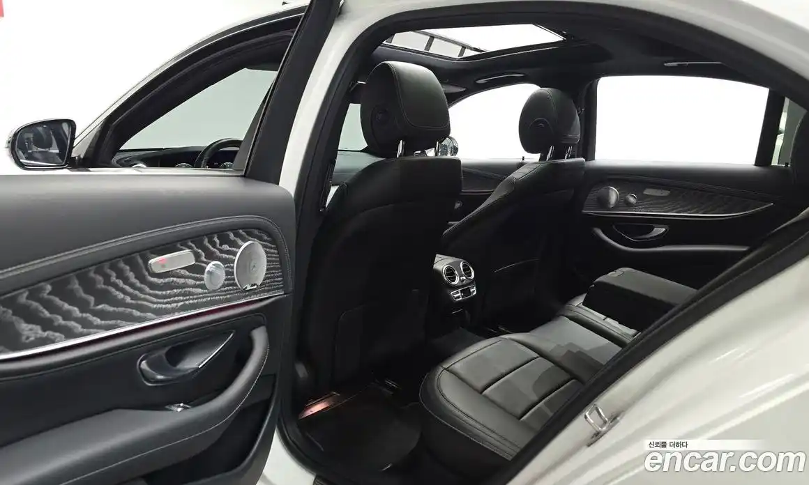 Mercedes-Benz E-Class 2020 2.0 гидро, фото 15