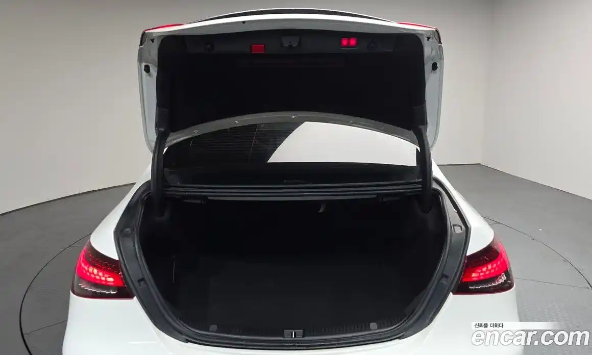 Mercedes-Benz E-Class 2020 2.0 гидро, фото 29