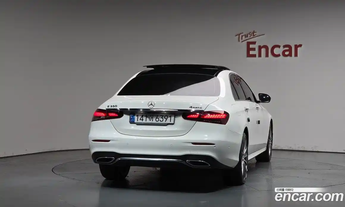 Mercedes-Benz E-Class 2020 2.0 гидро, фото 3