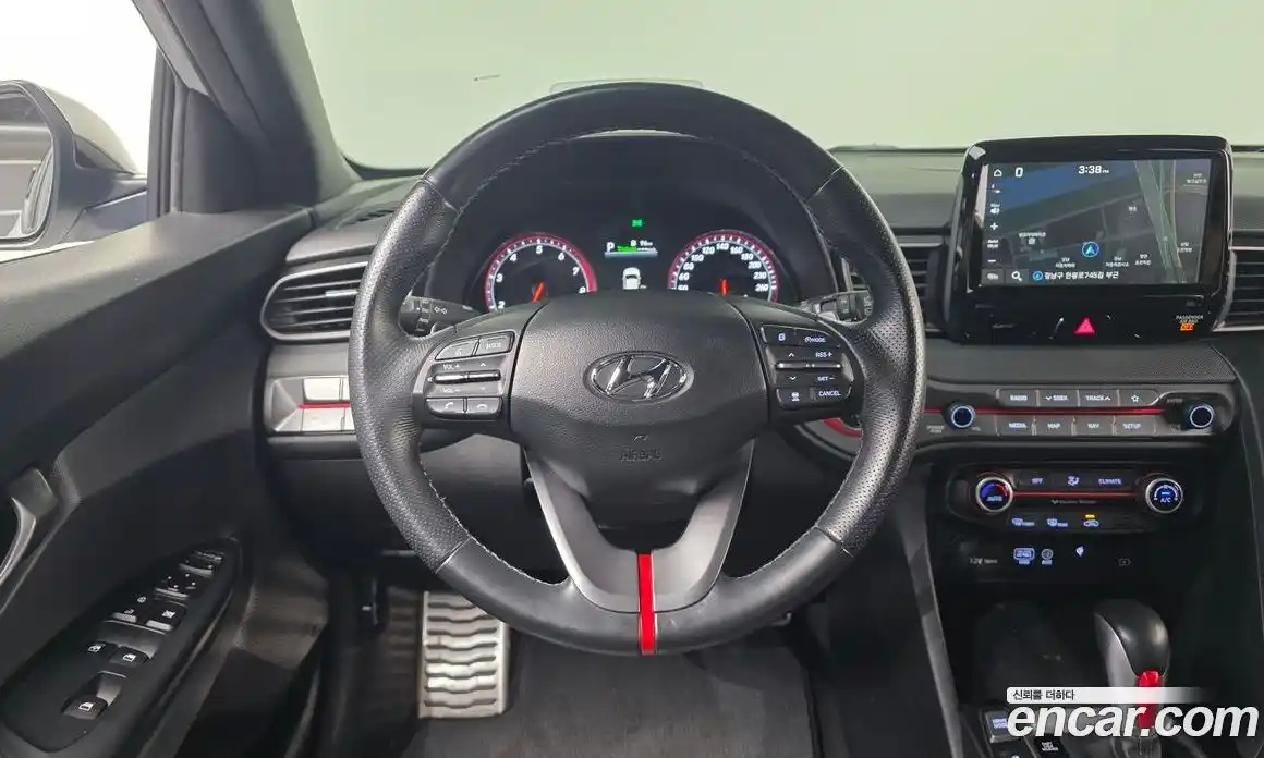 Hyundai Veloster 2019 1.6 автомат (гидро), фото 16
