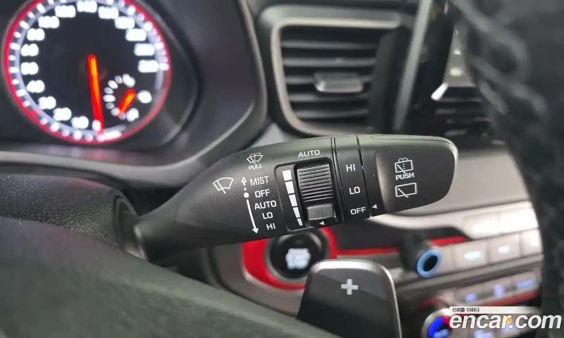 Hyundai Veloster 2019 1.6 автомат (гидро), фото 24