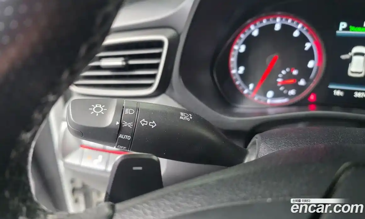 Hyundai Veloster 2019 1.6 автомат (гидро), фото 28