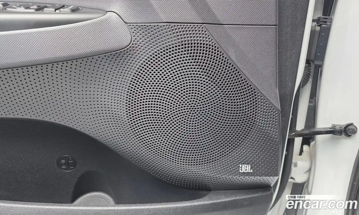 Hyundai Veloster 2019 1.6 автомат (гидро), фото 29