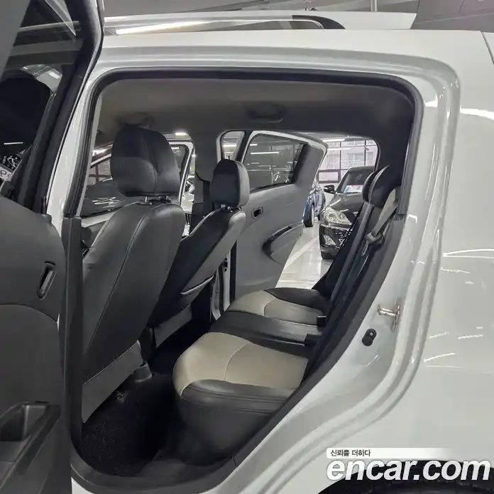 Chevrolet Spark 2014 1.0 автомат (гидро), фото 8
