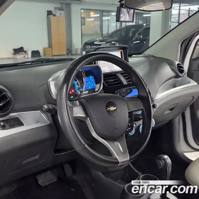 Chevrolet Spark 2014 1.0 автомат (гидро), фото 9