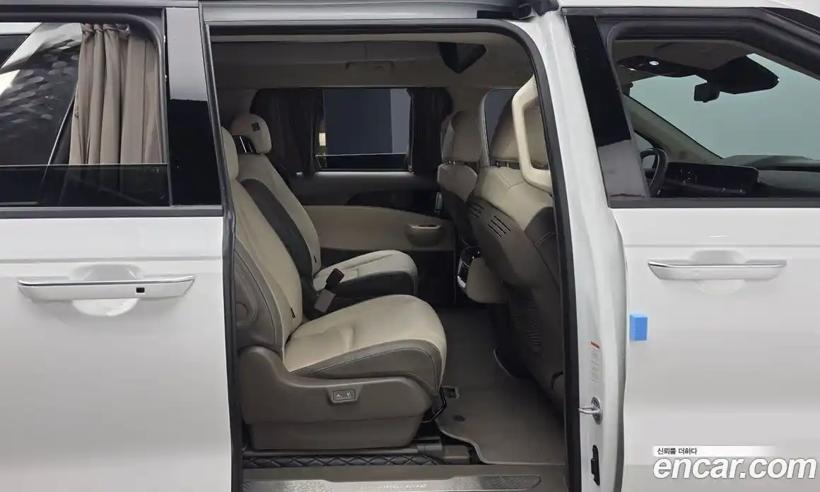 Kia Carnival 2025 3.5 автомат (гидро), фото 11