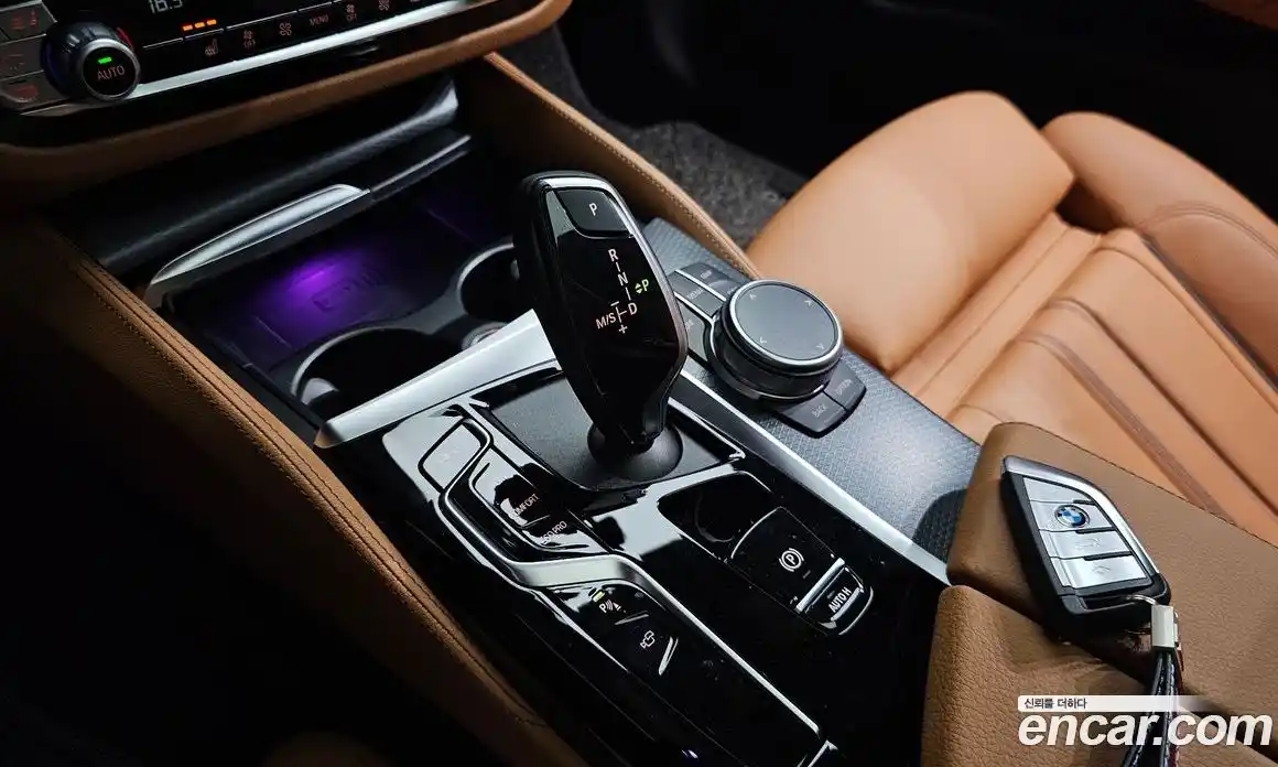 BMW 5-Series 2023 2.0 гидро, фото 11
