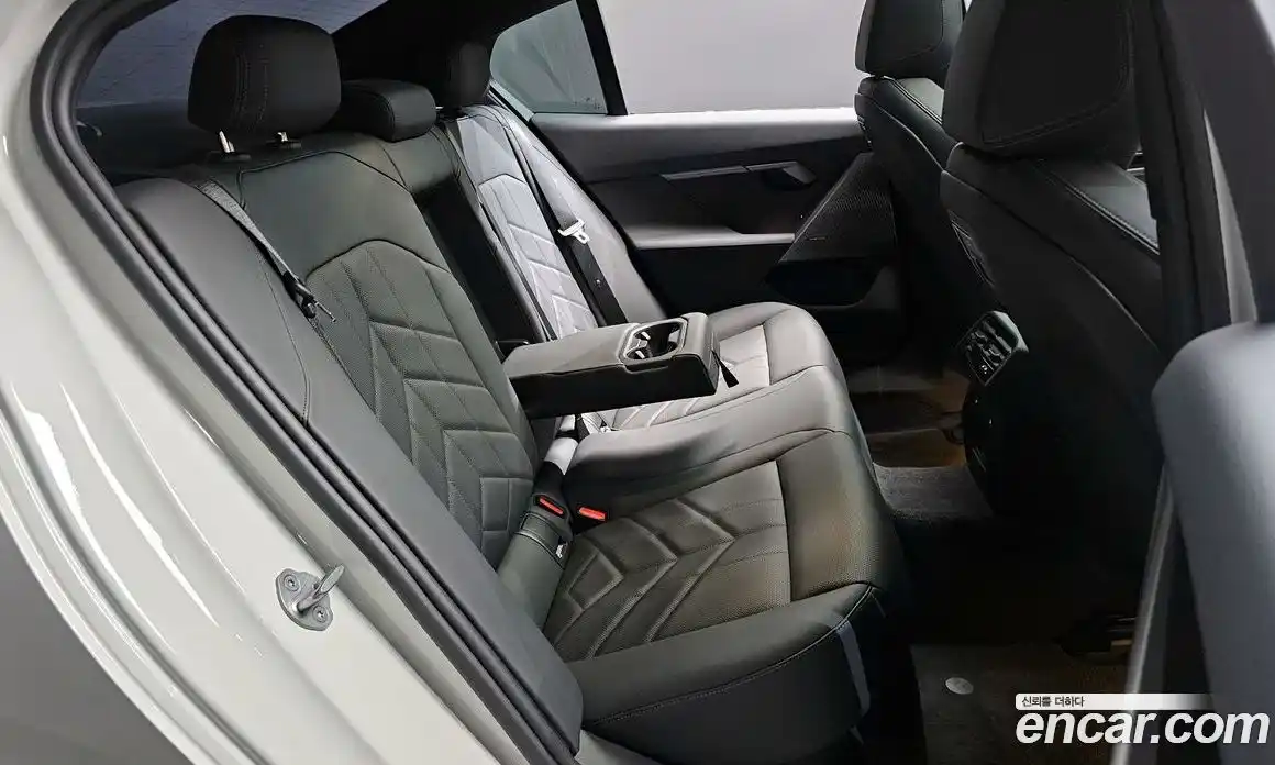 BMW 5-Series 2024 2.0 гидро, фото 18