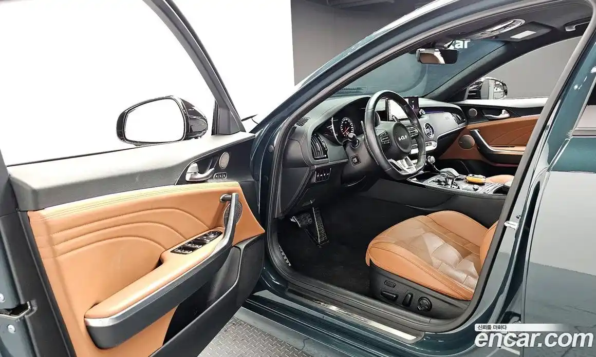 Kia Stinger 2023 3.3 гидро, фото 10