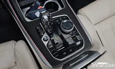BMW X7 2022 3.0 автомат (гидро), миниатюра 11
