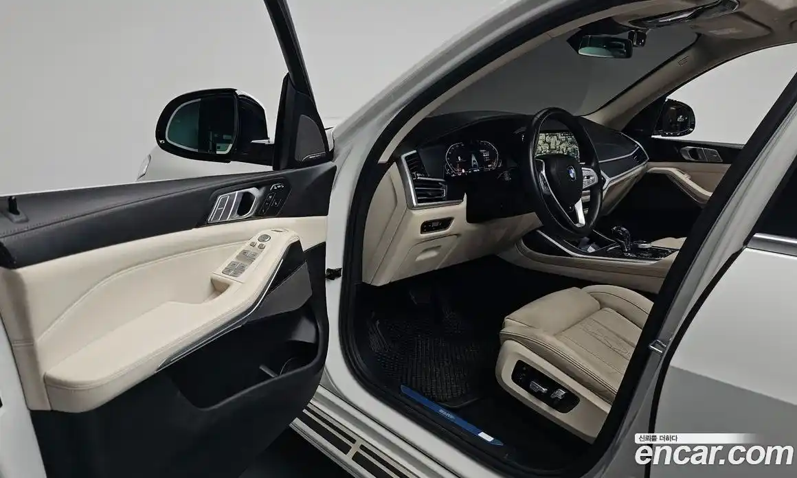 BMW X7 2022 3.0 автомат (гидро), фото 12