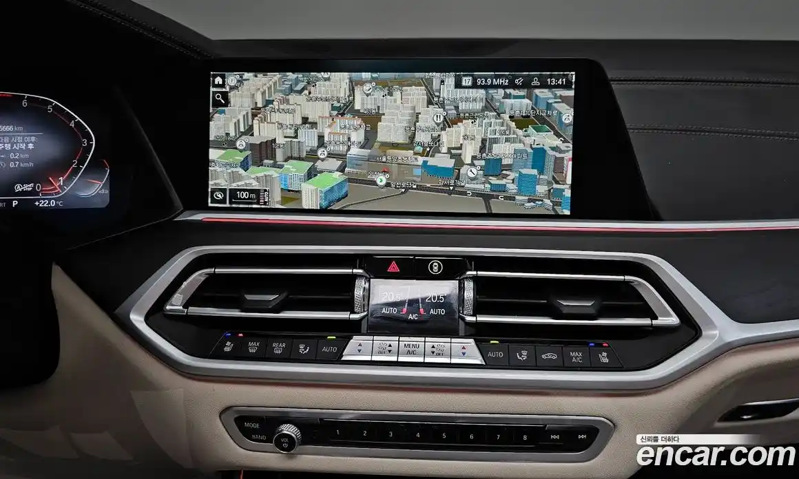BMW X7 2022 3.0 автомат (гидро), фото 18