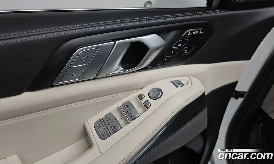BMW X7 2022 3.0 автомат (гидро), фото 22