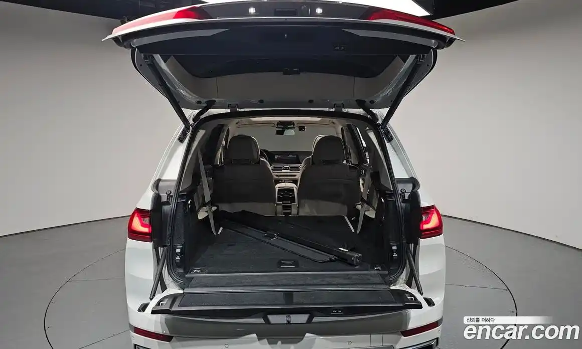 BMW X7 2022 3.0 автомат (гидро), фото 25