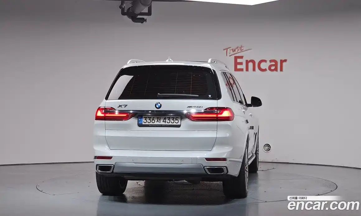 BMW X7 2022 3.0 автомат (гидро), фото 3