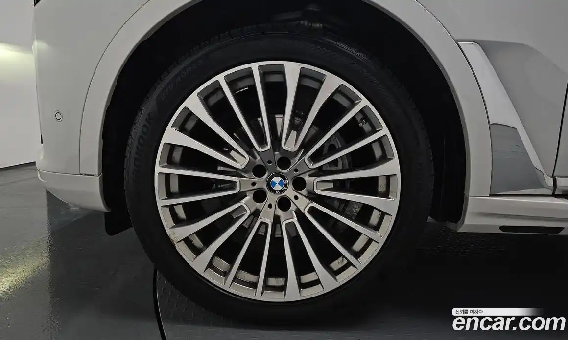 BMW X7 2022 3.0 автомат (гидро), фото 4
