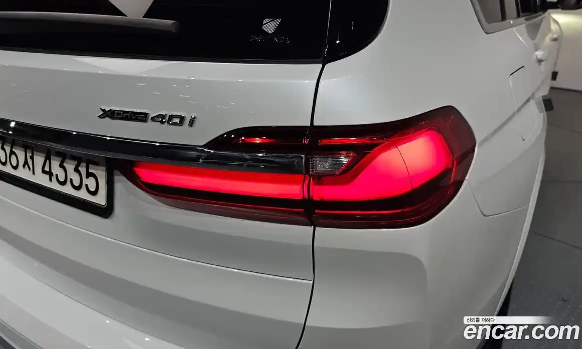BMW X7 2022 3.0 автомат (гидро), фото 8