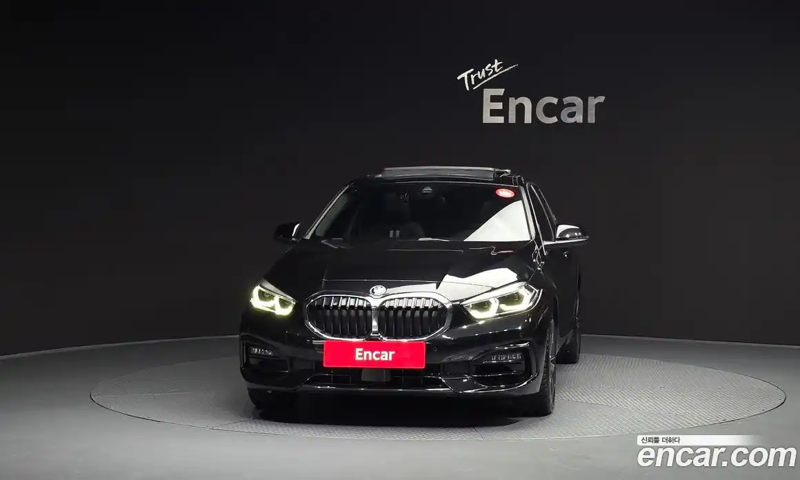 BMW 1 серия 2023 2.0 автомат (гидро), фото 3